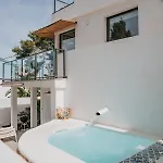 House Denia