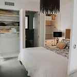 House Apartment *