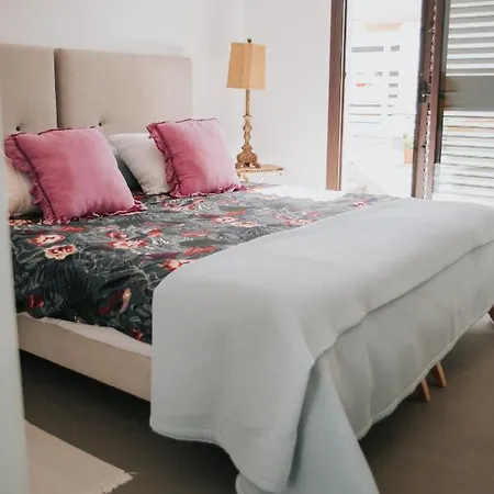 House Apartment *
