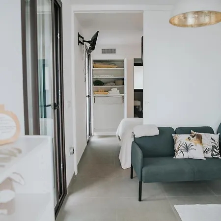 Apartment House *